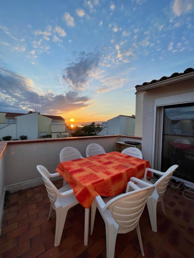 T2 Avec Terrasse, Vue Etang Et Son Coucher De Soleil, Plage A Proximite, Wifi Et Place De Parking Gratuit Que L On Nomme Puesta De Sol Le Barcarès Exterior foto